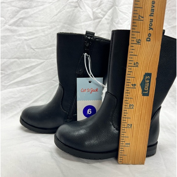 Boots - Picture 7 of 8